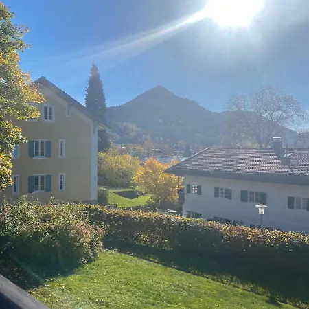 Inselblick Fuer 2 Mit Traumpanorama Schliersee
