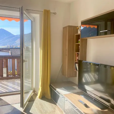 Inselblick Fuer 2 Mit Traumpanorama Schliersee